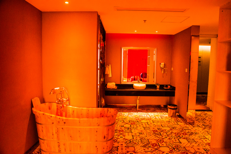 Bathroom, Weiai Fashionable Hotel, Nantong
