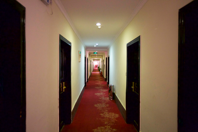Others 5, Xinhua Hotel, Lhasa