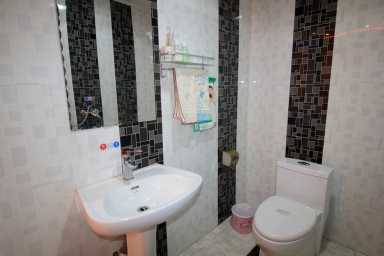 Bathroom 3, Shangyijia Themed Hostel, Yantai