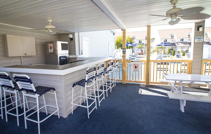Food & Drinks, Deercreek Townhomes, Horry