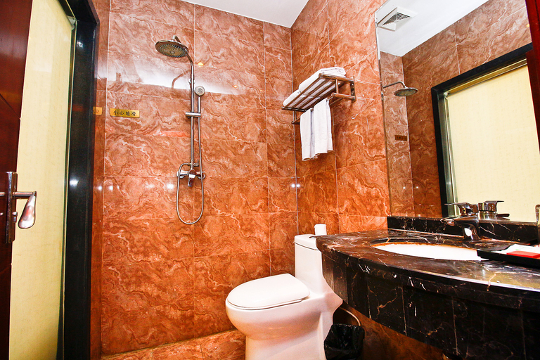 Bathroom, Tongtai Business Hotel, Xi'an