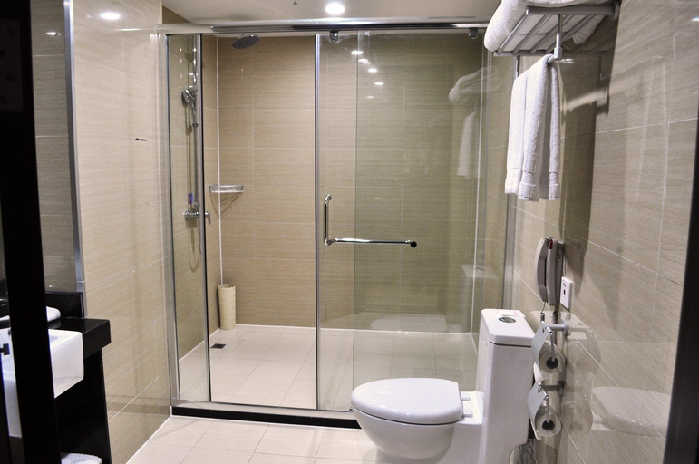 Bathroom 2, ラマダホテル(), Linyi