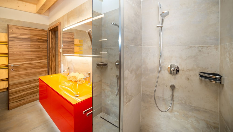 Bathroom 3, The Kaprun Edition, Zell am See