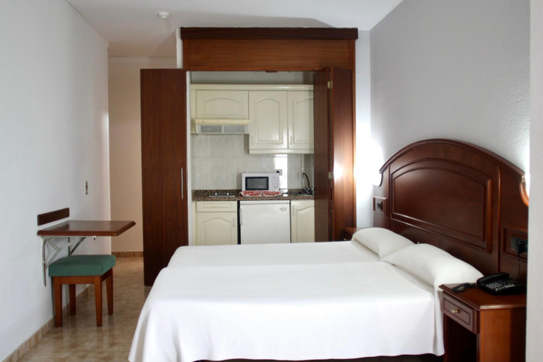 Bedroom 3, Hotel Tropical, Santa Cruz de Tenerife