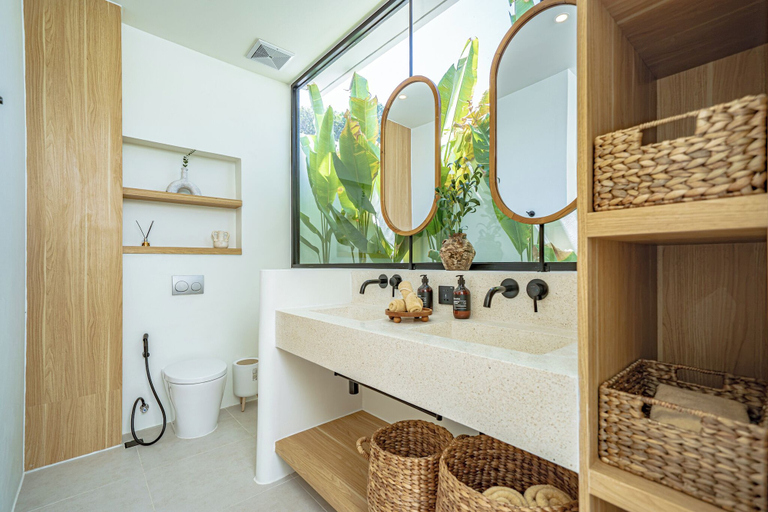 Bathroom 4, Villa Raya & Villa Viora Uluwatu, Badung