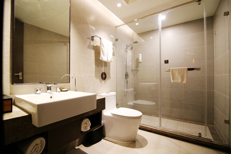 Bathroom 2, ホームイン プラスホテル(), Lanzhou