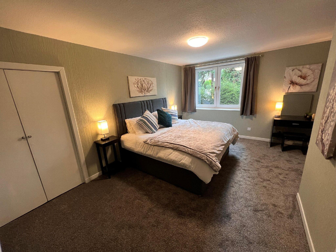 Bedroom 3, Rossal House Apartments, Highland
