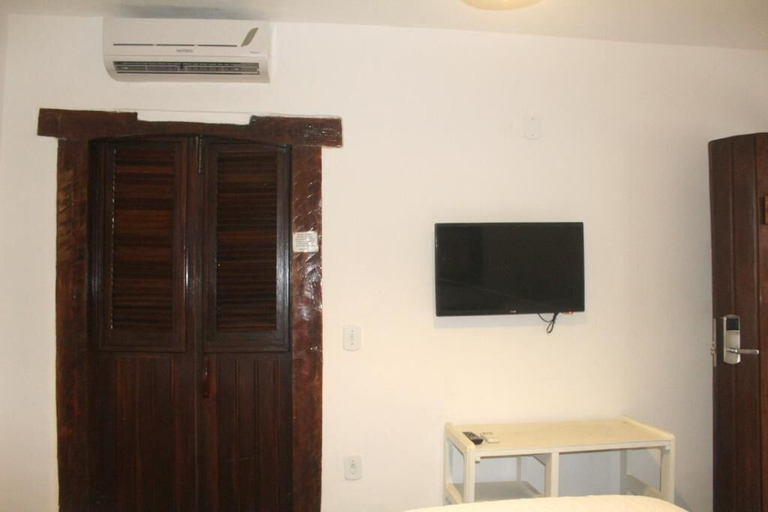 Room 4, Rede Andrade Galeão, Porto Seguro