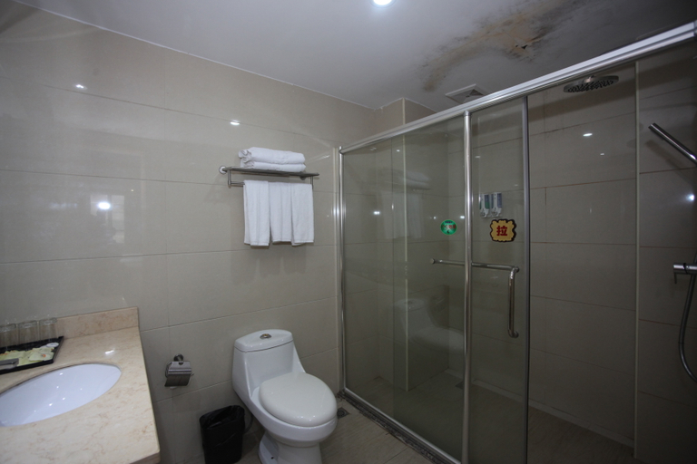 Bathroom 2, Nanhai Litian Business Hotel, Foshan