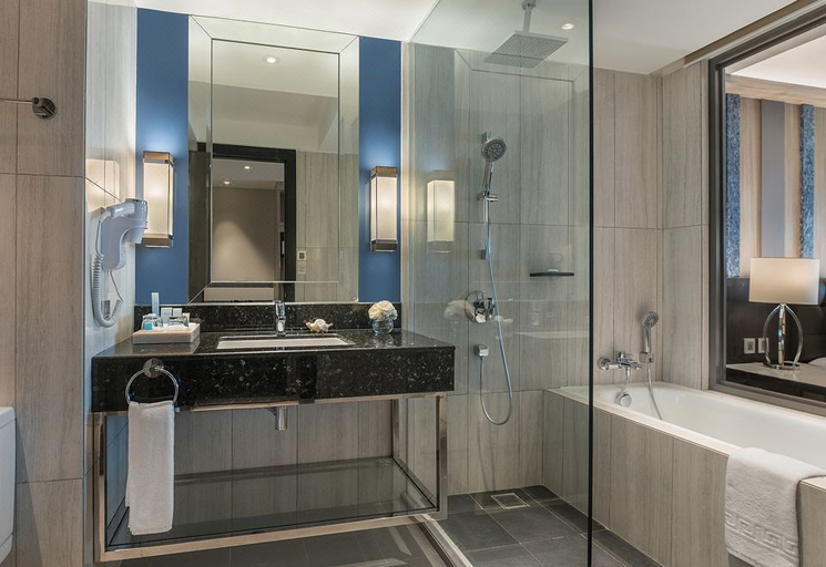 Bathroom 5, Henann Palm Beach Resort, Malay