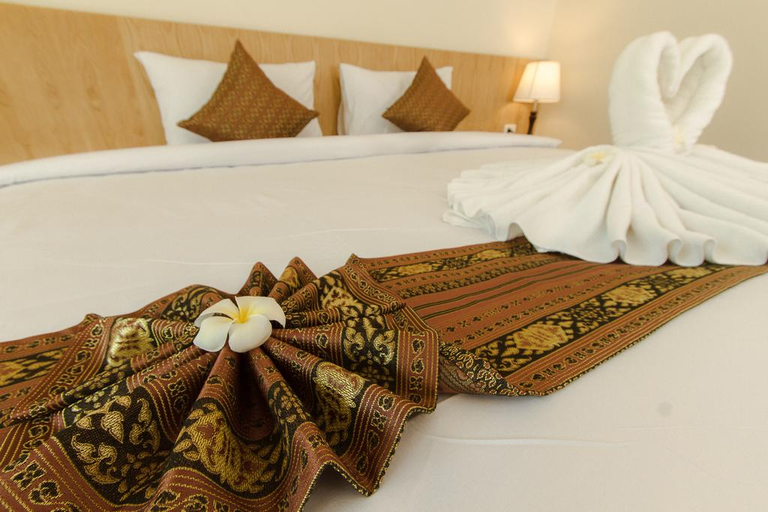 Bedroom 3, Airport Beach Hotel Phuket, Pulau Phuket