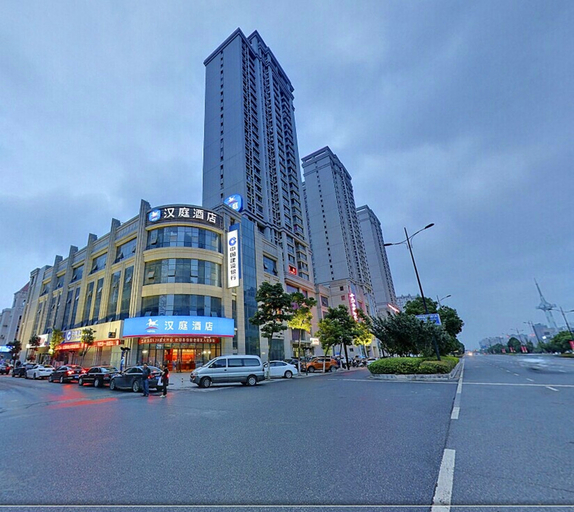 Exterior & Views