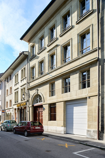 Exterior & Views