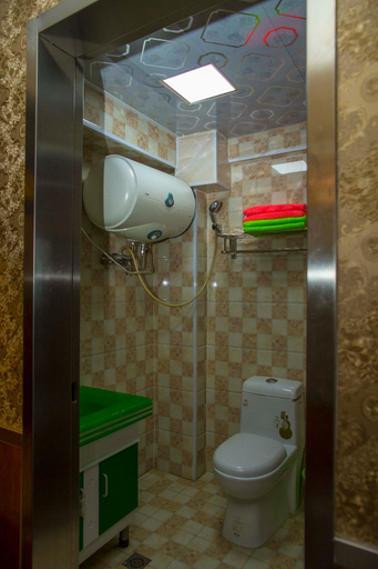 Bathroom 2, Yuye Hotel, Hulunbuir