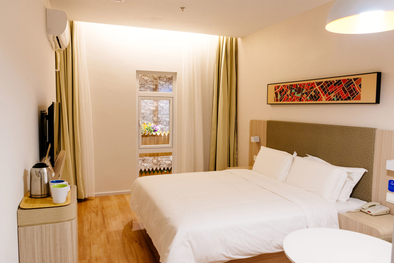 Bedroom 2, Hanting Hotel Tianjin Binhai International Airport, Tianjin