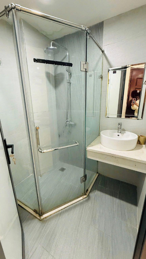 Bathroom 4, Era Apartment Chua Ha, Cầu Giấy