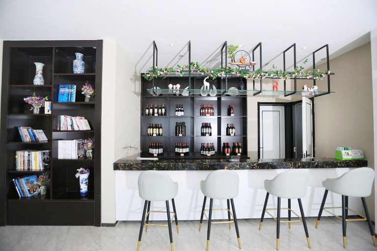 Food & Drinks 4, Rezen Manhu Hotel Rongcheng Longhe North Road, Weihai