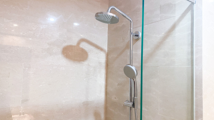 Bathroom 3, Minimalist Studio Menteng Park Apartment, Central Jakarta