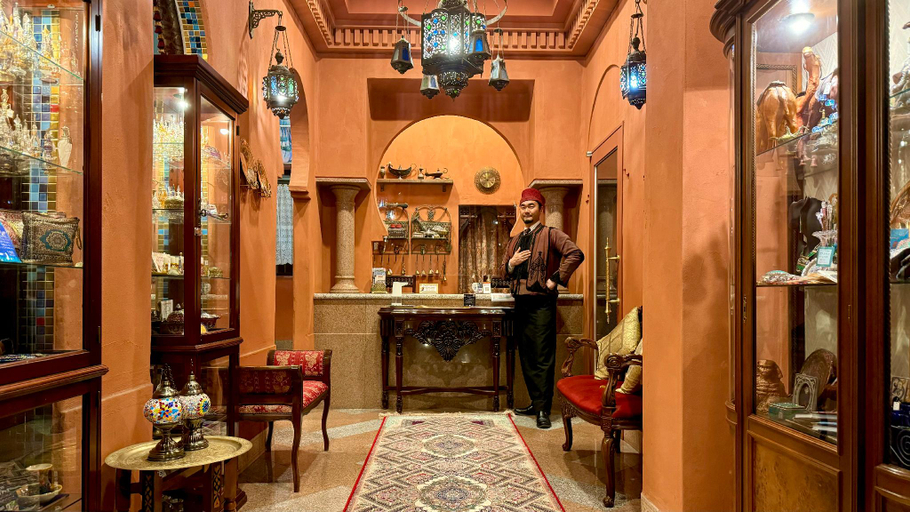 Food & Drinks 3, Arabian Art Hotel & Gallery, Kamogawa