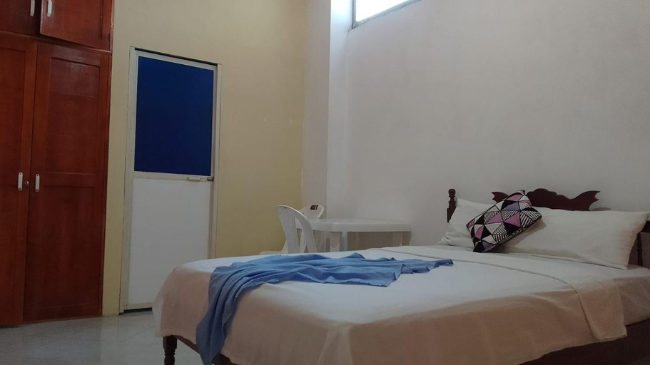 Bedroom 2, HOSTAL LA GRAN FAMILIA, Manta