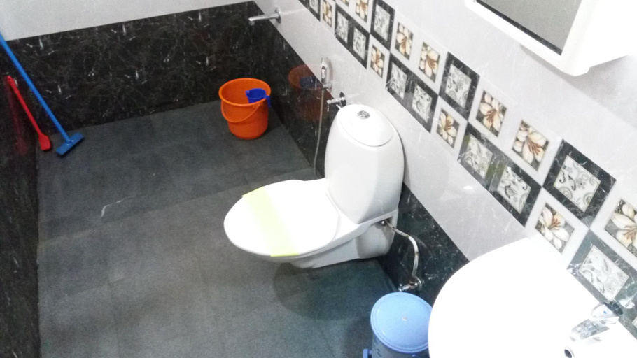 Bathroom, 쿠틱카틸 가든스 홈스테이, Kottayam