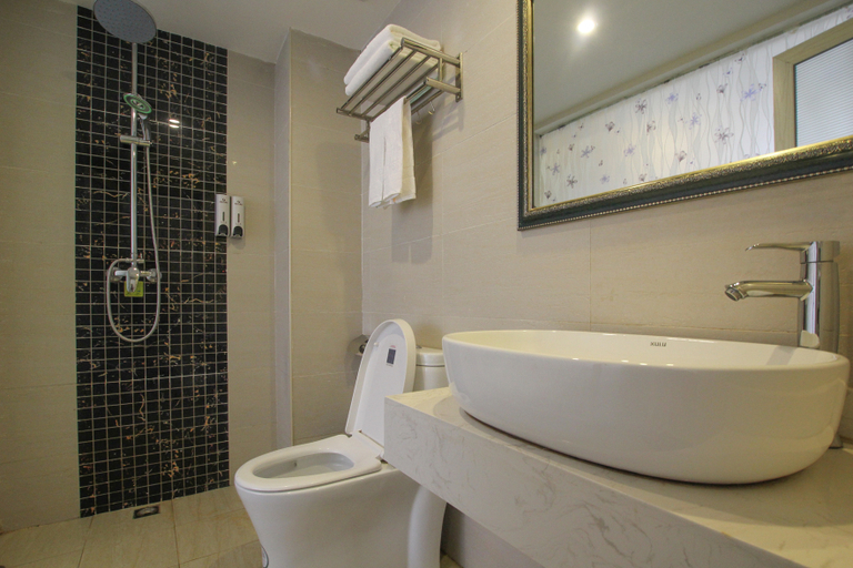 Bathroom 2, Haoguan Hotel (Guilin University of Technology), Guilin