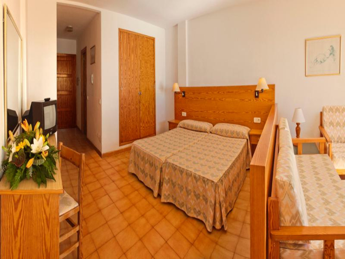 Bedroom 3, Elba Sunset Mallorca Thalasso Spa, Baleares