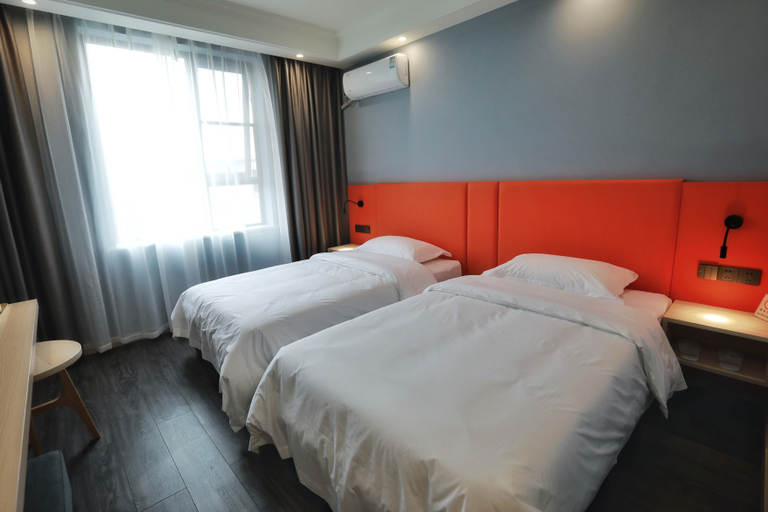 Bedroom 2, Feng Ye Dan Boutique Hotel (Chengdu Longquanyi Subway Station), Chengdu