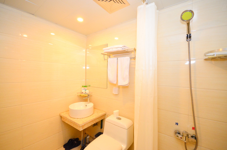 Bathroom 4, Hanting Premium Hotel Xuzhou Peixian Bus Station , Xuzhou