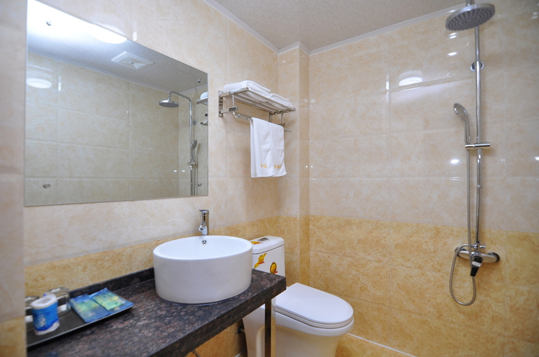 Bathroom, Saiweila Boutique Hostel, Kunming