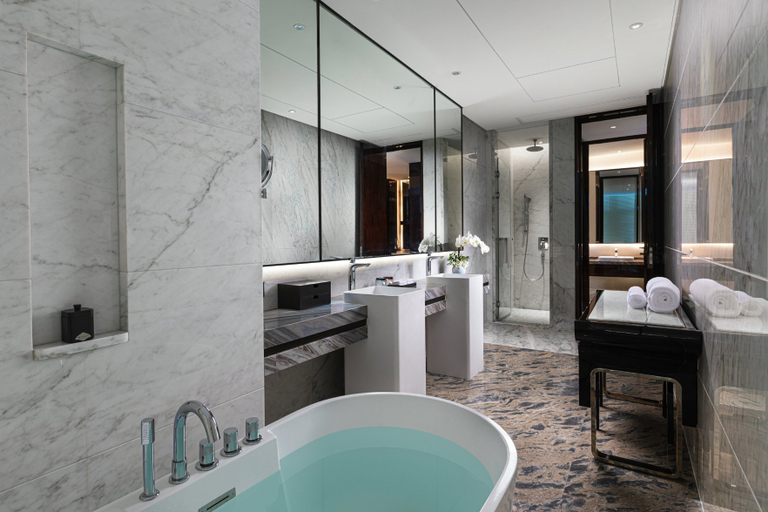 Bathroom 4, Wyndham Grand Taixing Downtown, Taizhou