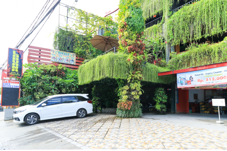Exterior & Views 3, Labuana Homestay and Cafe Garden Makassar, Makassar