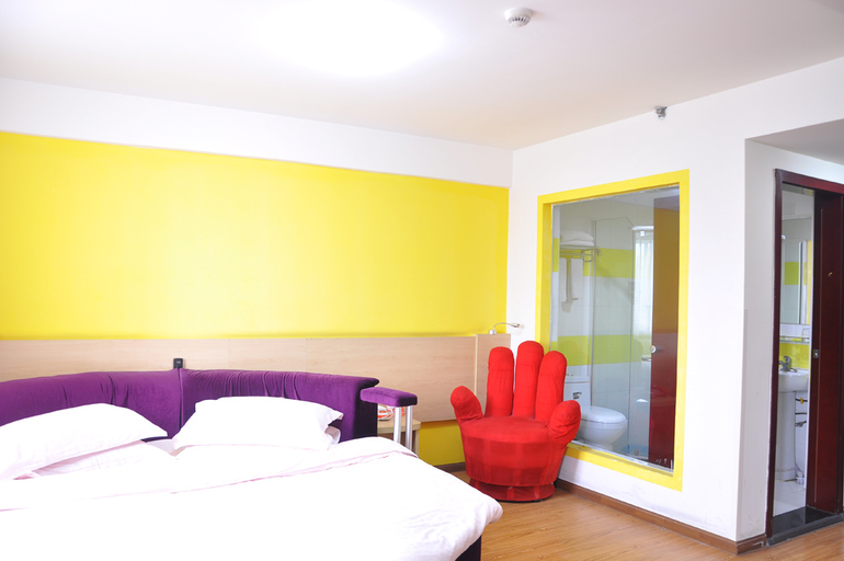 Bedroom, Hanxiyuan hotel, Deyang