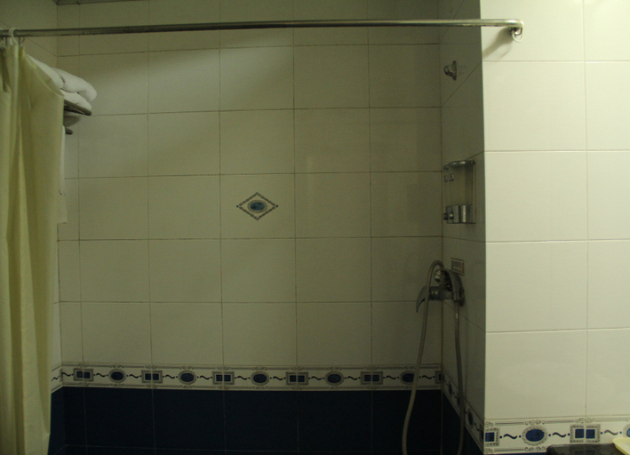 Bathroom 4, Ji Hotel Liaocheng Dongchang Lake, Liaocheng