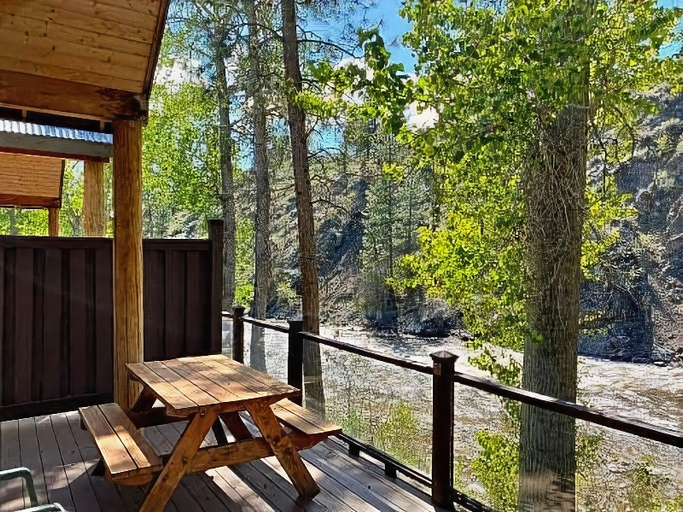 Others 5, River's Edge Resort, Okanogan