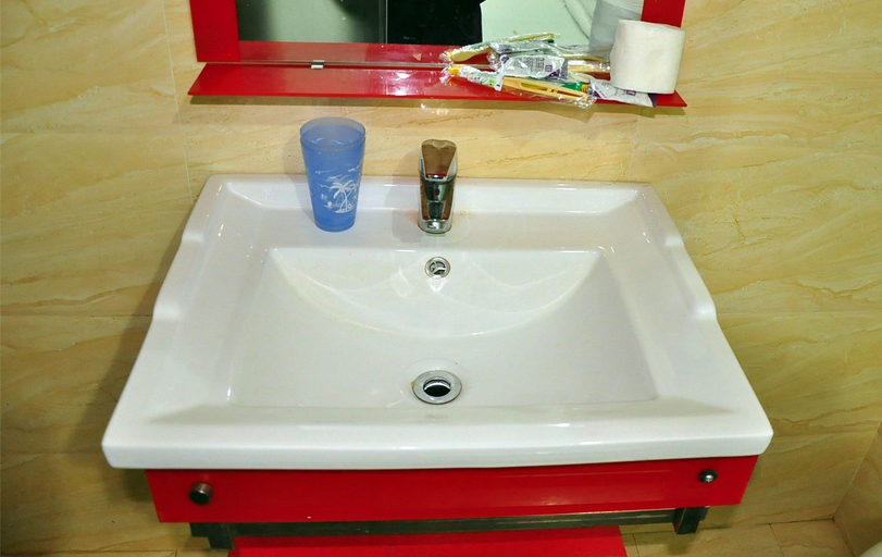 Bathroom, Huashun Express Hotel, Hangzhou