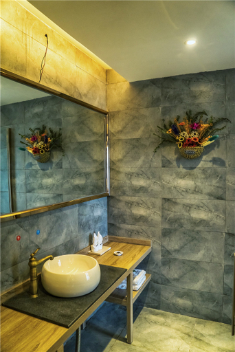 Bathroom 3, Four Seasons Garden Hotel (Anshun Jiayu Wuzhou), Anshun