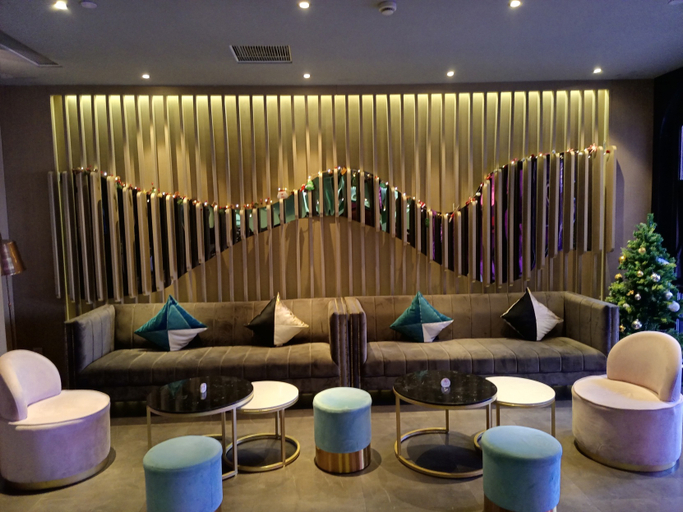 Others 4, Orange Hotel (Jiashan Shibo), Jiaxing