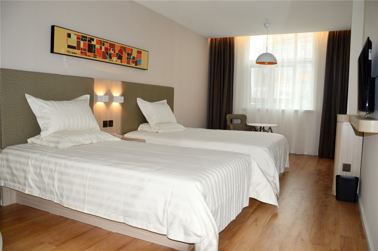 Bedroom 3, Hanting Hotel Qinhuangdao Changli Jieyang Street, Qinhuangdao