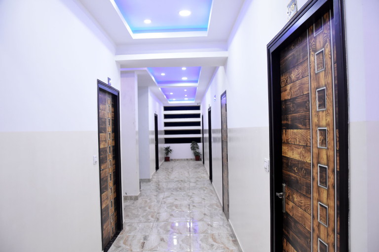 Public Area 2, Hotel Rajshree, Udham Singh Nagar