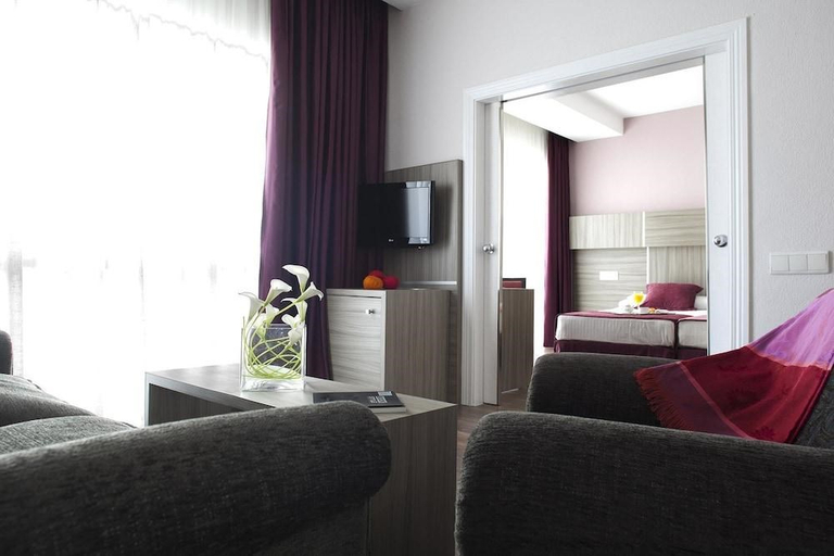 Others 5, Hotel Serrano, Madrid