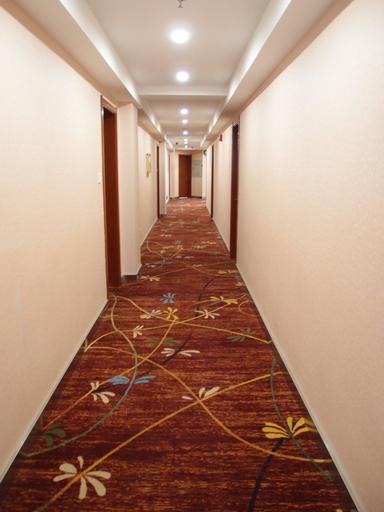 Others 5, Super 8 Hotel (Dalian Jinzhou Railway Station), Dalian