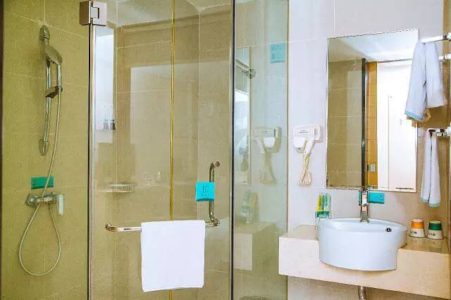 Bathroom 3, City Comfort Inn Beiliu Bus Terminal, Yulin