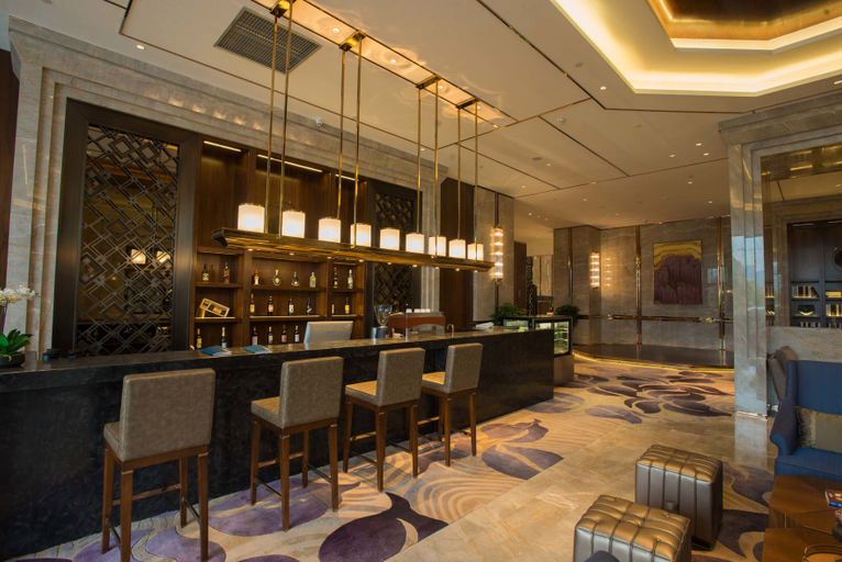 Food & Drinks 4, Phoenix Hotel, Wenshan Zhuang and Miao