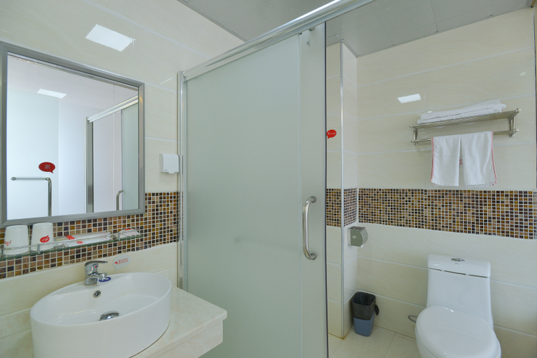 Bathroom 2, Shankee Hotel (Anshun University Huangguoshu Airport), Anshun