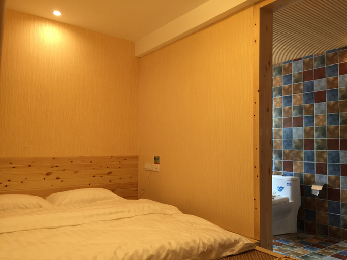Bedroom 5, Haiyang Love Tower Theme Hotel, Yantai