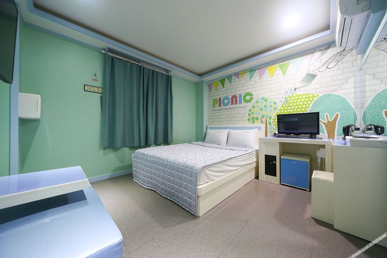 Bedroom 4, Uljin Ace, Uljin