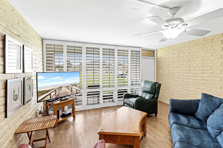 Room 4, Sea Escape-boardwalk Access Large Community Pool, Nueces