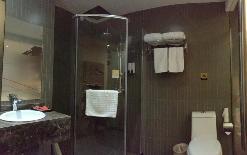 Bathroom 4, Shankee Hotel (Shanghai Jinshan Wanda), Shanghai