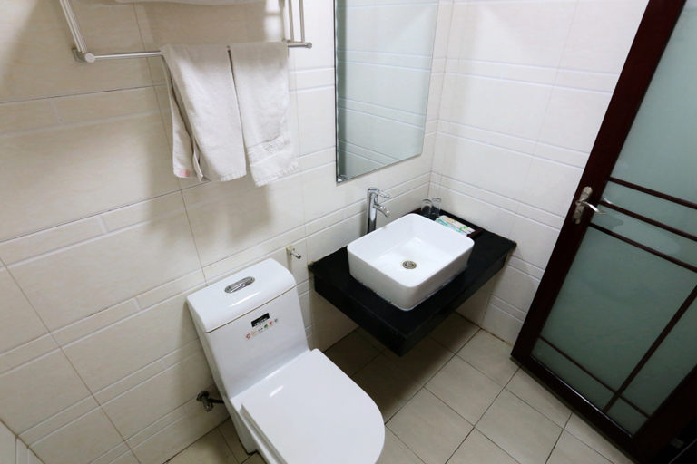 Bathroom 3, Chuzhou Fenghuang Lake Hotel, Chuzhou